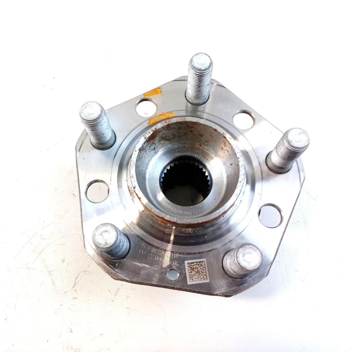 Tesla Model 3 original Radnabe mit Radlager hinten 1044123-00-B Bj.2022