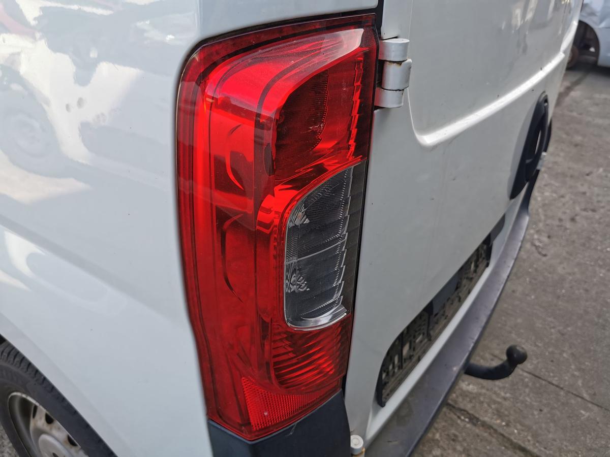 Peugeot Bipper A Rückleuchte Schlussleuchte Rücklicht Lampe hinten links