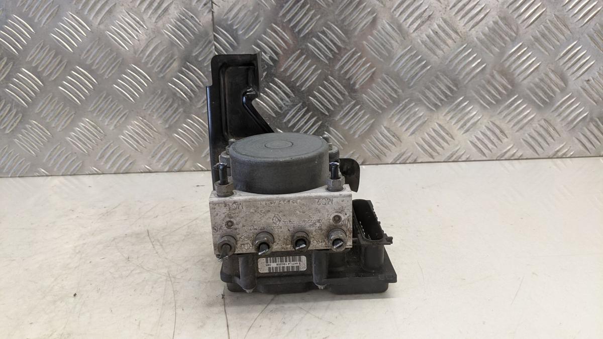 Renault Clio 3 III ABS Block Steuergerät Pumpe Hydroaggregat