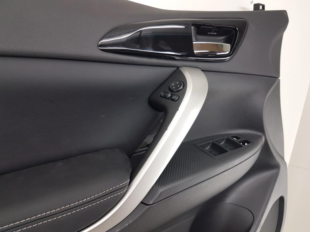 Mitsubishi Eclipse Cross T&uuml;rverkleidung vorn links in schwarz Bj2023