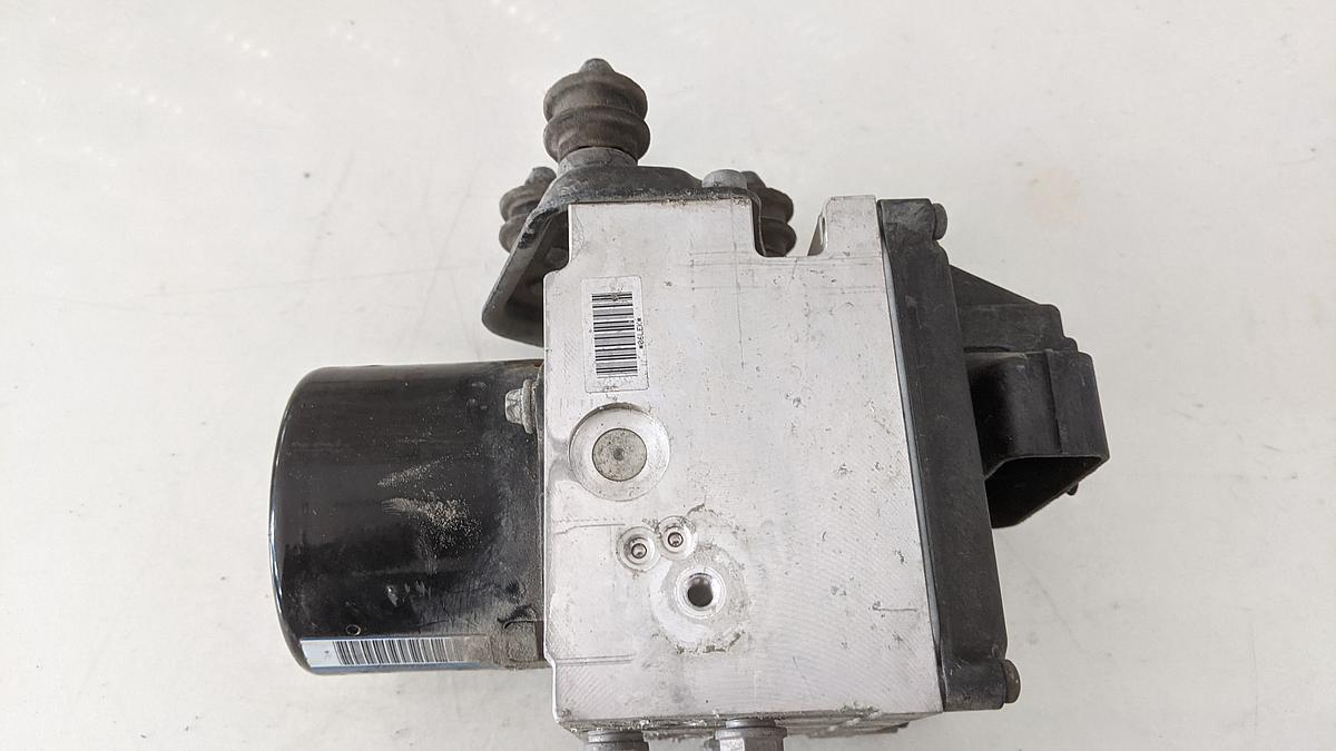 VW Passat 3C Variant Hydraulikaggregat ABS 3C0614095P