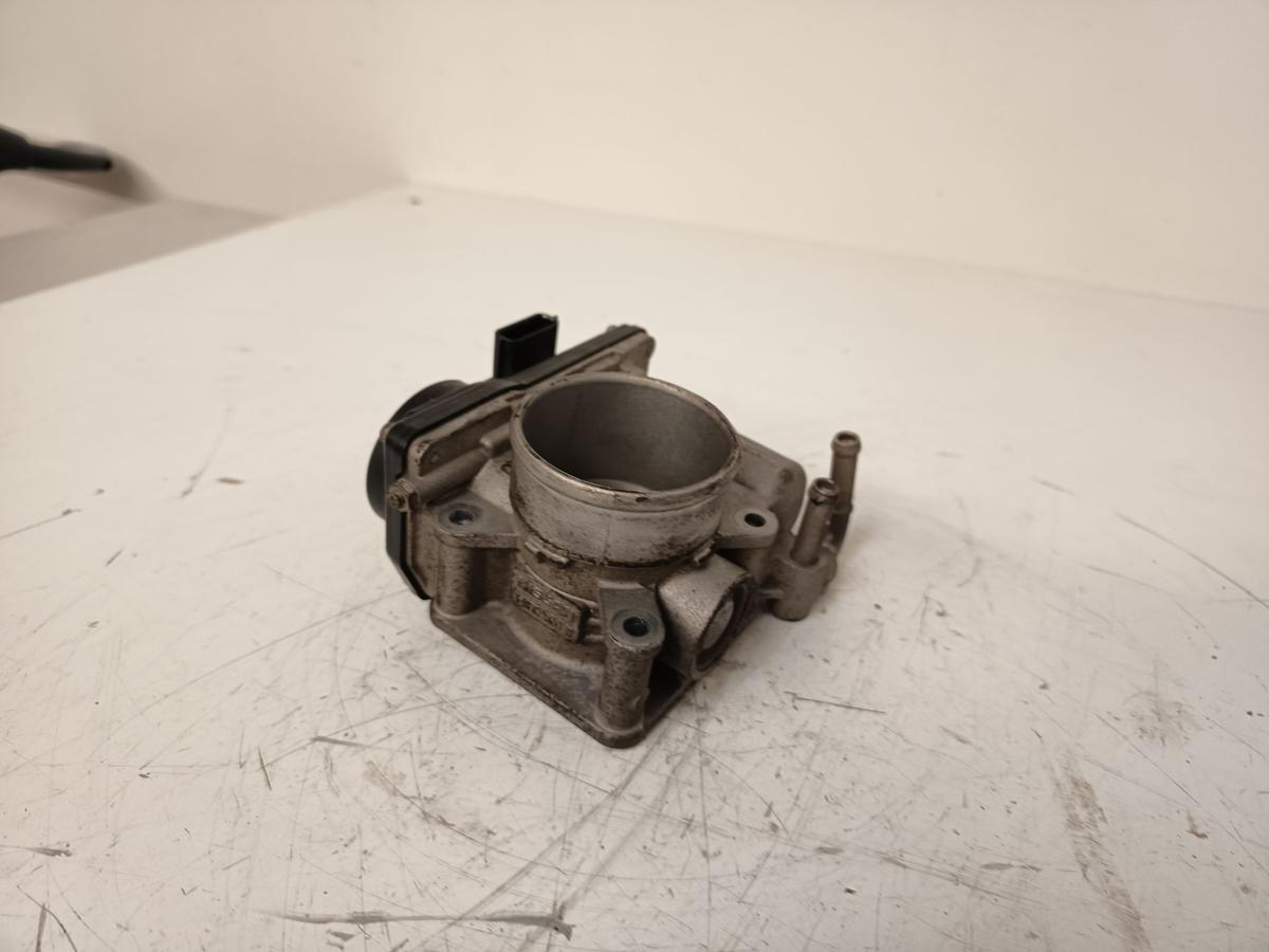 Nissan Tiida C11 orig Drosselklappe SERA 526-01 1,6l 81KW Benzin Bj 2008