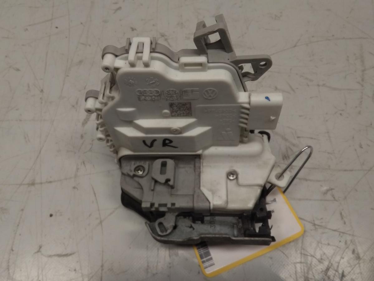 Audi A1 8X original T&uuml;rschlo&szlig; vorn rechts mit Zentralverriegelung Bj.2017