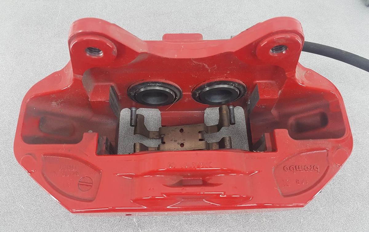 Tesla Model Y Bremssattel vorn links Bj2022 Dualmotor Performance 2288641-00-A