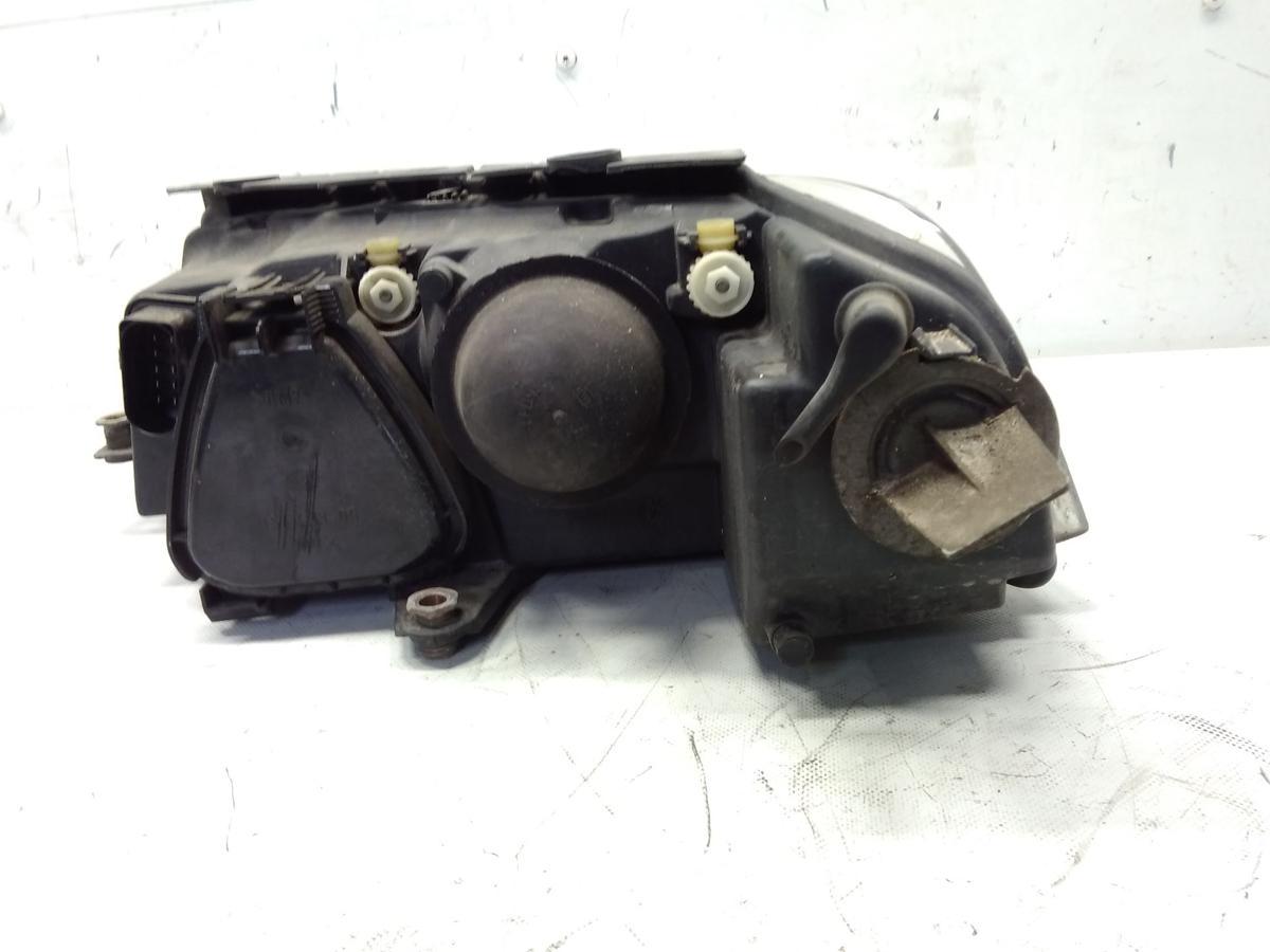 VW Passat 3BG original Scheinwerfer rechts Hella Halogen mit LWR BJ2004