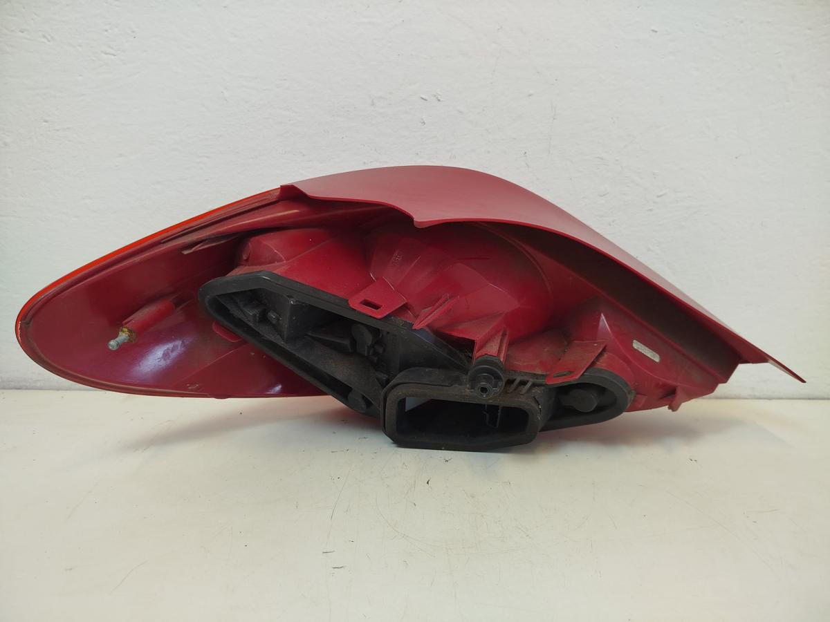 Peugeot 207 WA WC R&uuml;ckleuchte rechts R&uuml;cklicht Heckleuchte 3 / 5 t&uuml;rer OE bis09