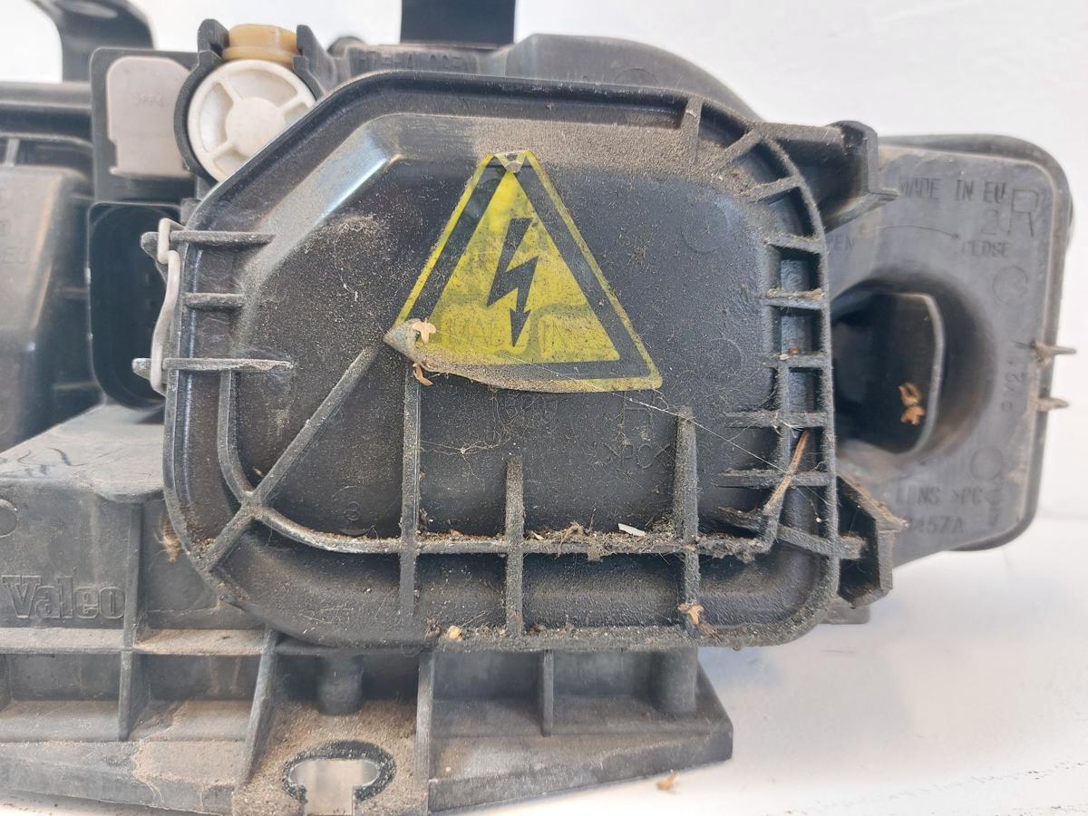 Audi A4 8E B6 Xenonscheinwerfer Scheinwerfer Frontscheinwerfer Xenon vorn rechts