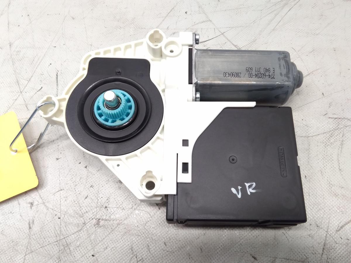 Seat Altea 5P original Fensterhebermotor vorn rechts 1T0959702AC BJ2011