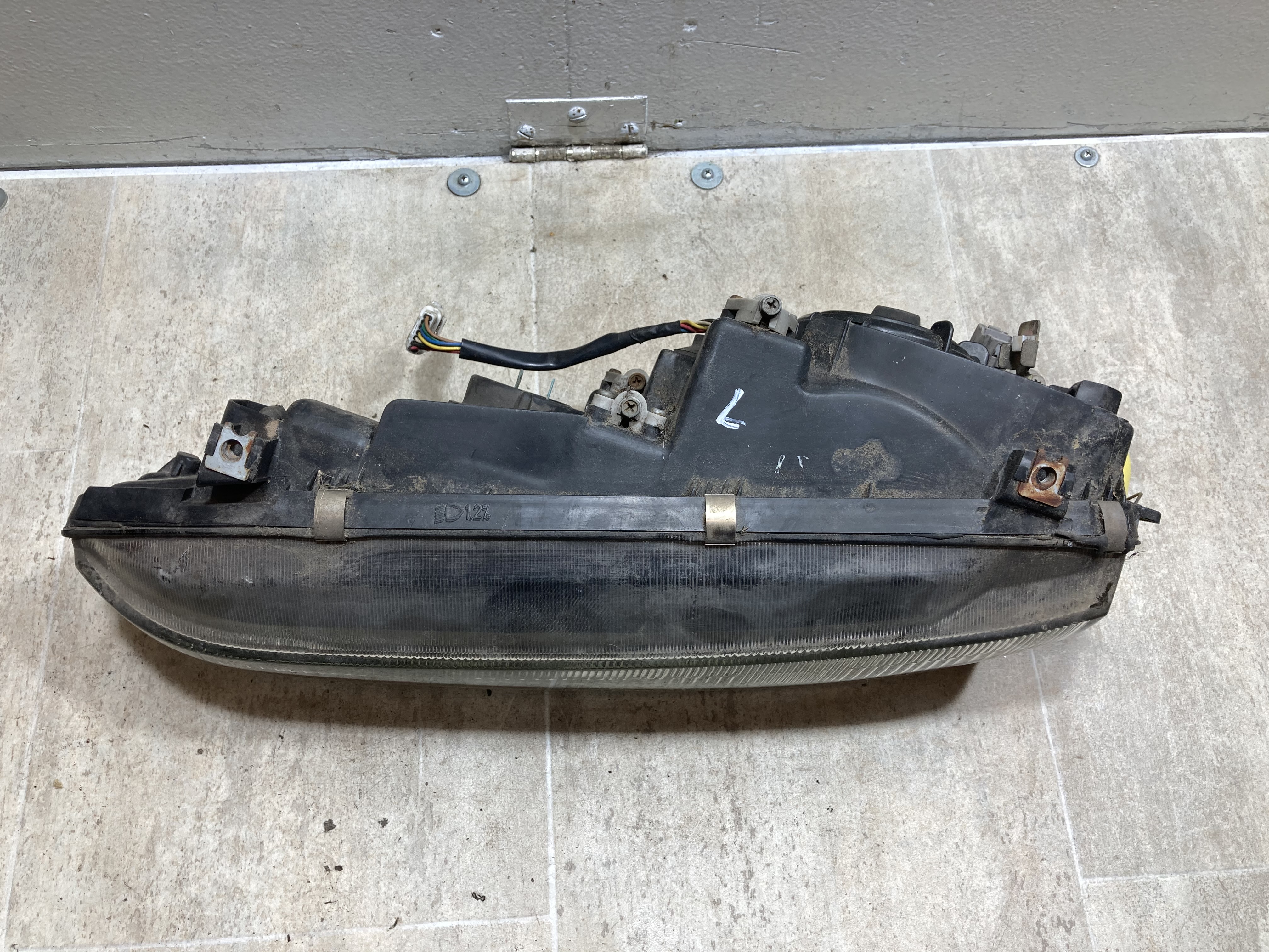 Mitsubishi Galant E50 93-96 Scheinwerfer vorn links Lampe Koito