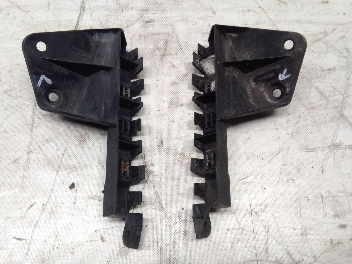 Mitsubishi Colt Z30 3t&uuml;rig orig Satz Halter Stossf&auml;nger vorn MN105207 MN105208