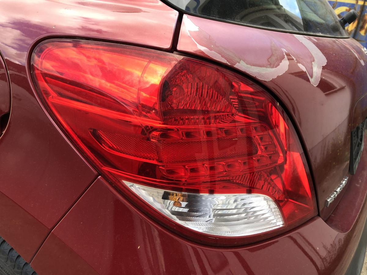 Peugeot 207 WA WC R&uuml;ckleuchte links R&uuml;cklicht Heckleuchte Facelift ab 2009