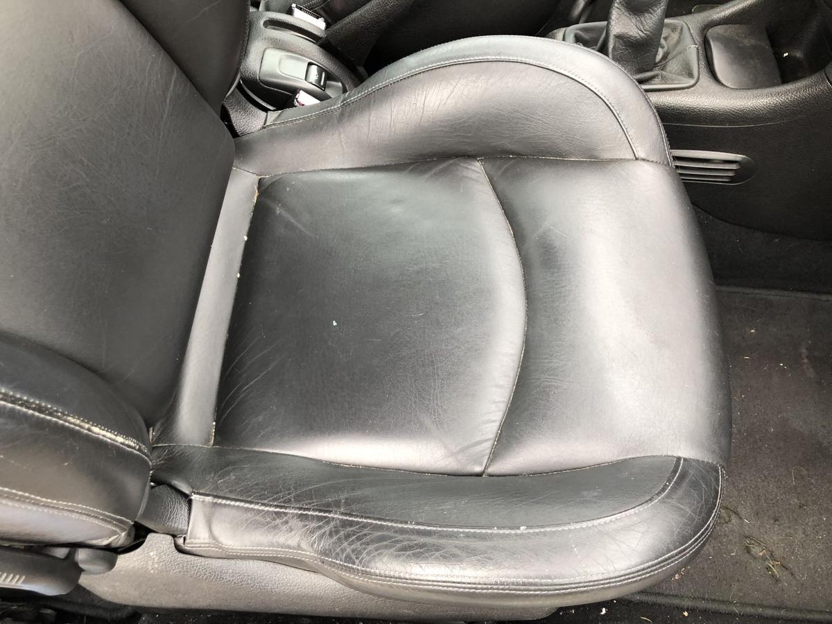 Peugeot 206CC Typ 2D Sitz vorn rechts Beifahrersitz Leder schwarz Ledersitz