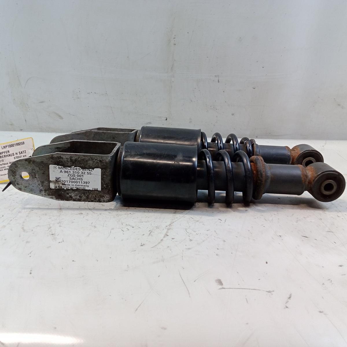 Mercedes Actros MP4 Typ 963 original Satz D&auml;mpfer Fahrerhaus hinten Bj.2018