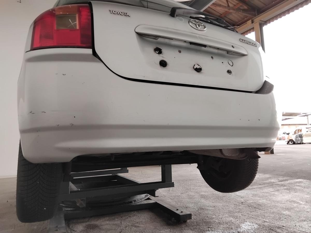 Toyota Corolla E12 orig Sto&szlig;stange Stossf&auml;nger hinten 5-T&uuml;rer Schr&auml;gheck BJ2003