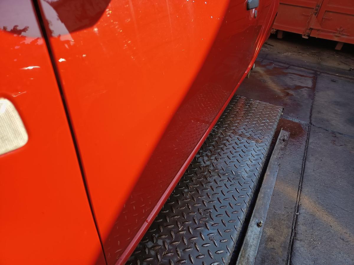 Dacia Sandero 1 BS original Tür vorn links Fahrer OV21D Red Passion Bj 2009