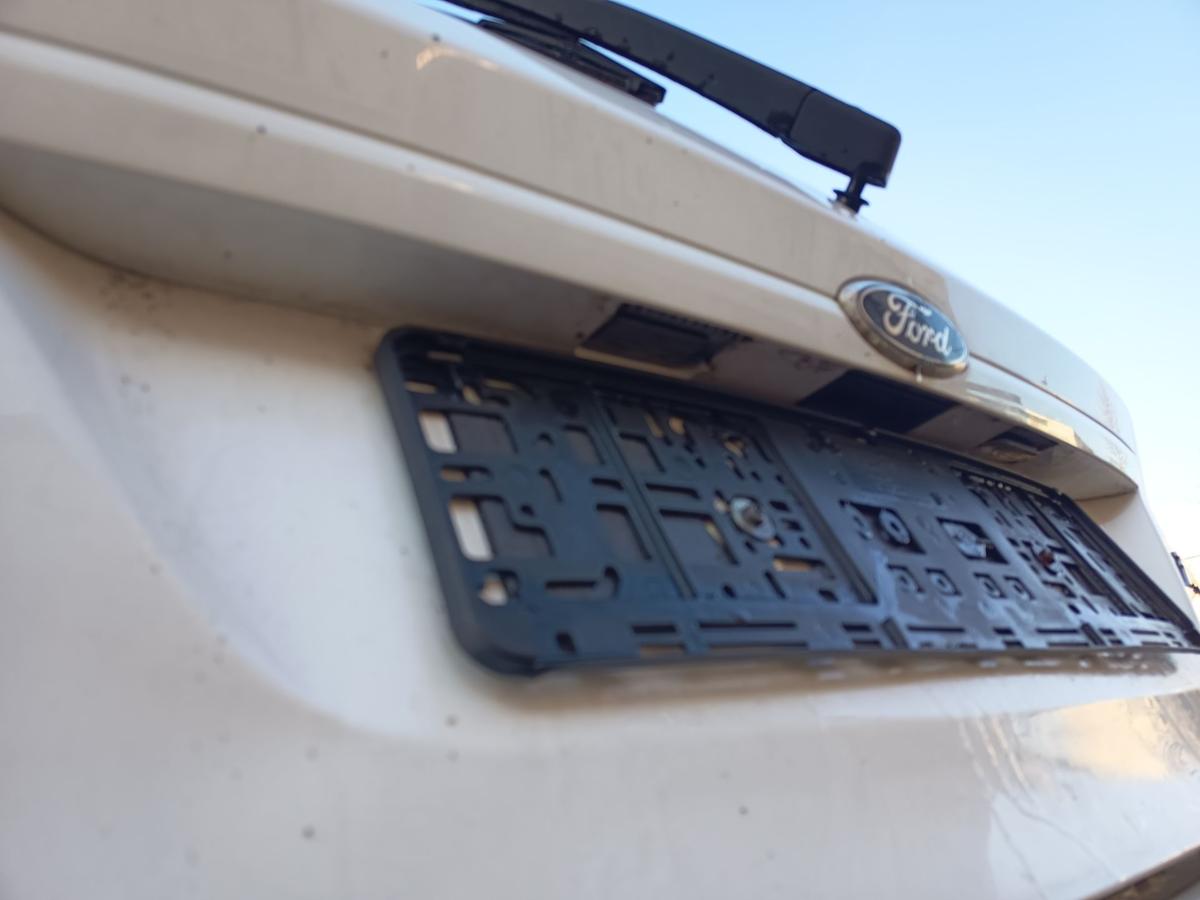 Ford Fiesta VII original Heckklappe mit Scheibe Frostwei&szlig; Bj 2011