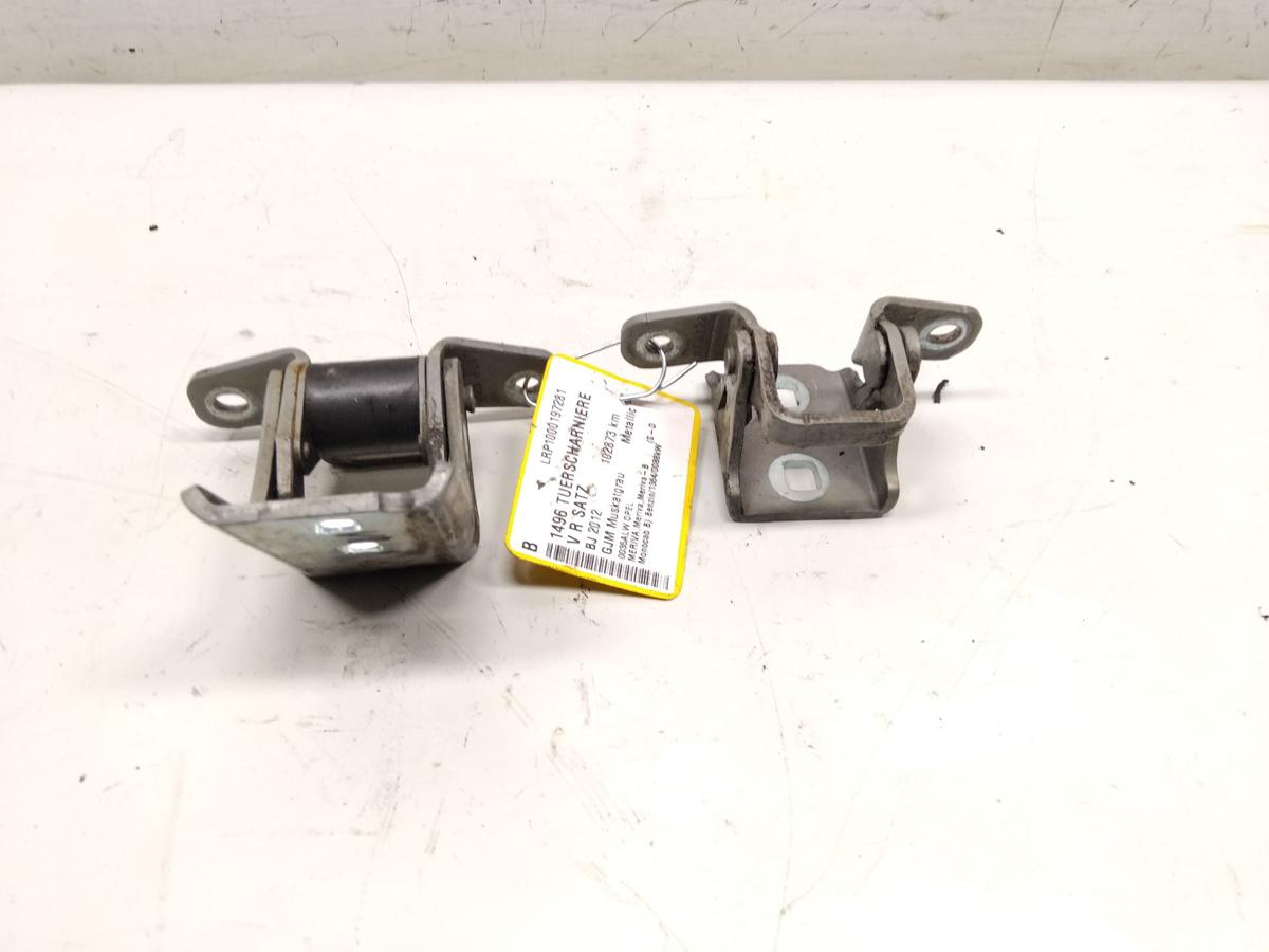 Opel Meriva B original Satz T&uuml;rscharniere vorn rechts unfallfrei Bj.2012