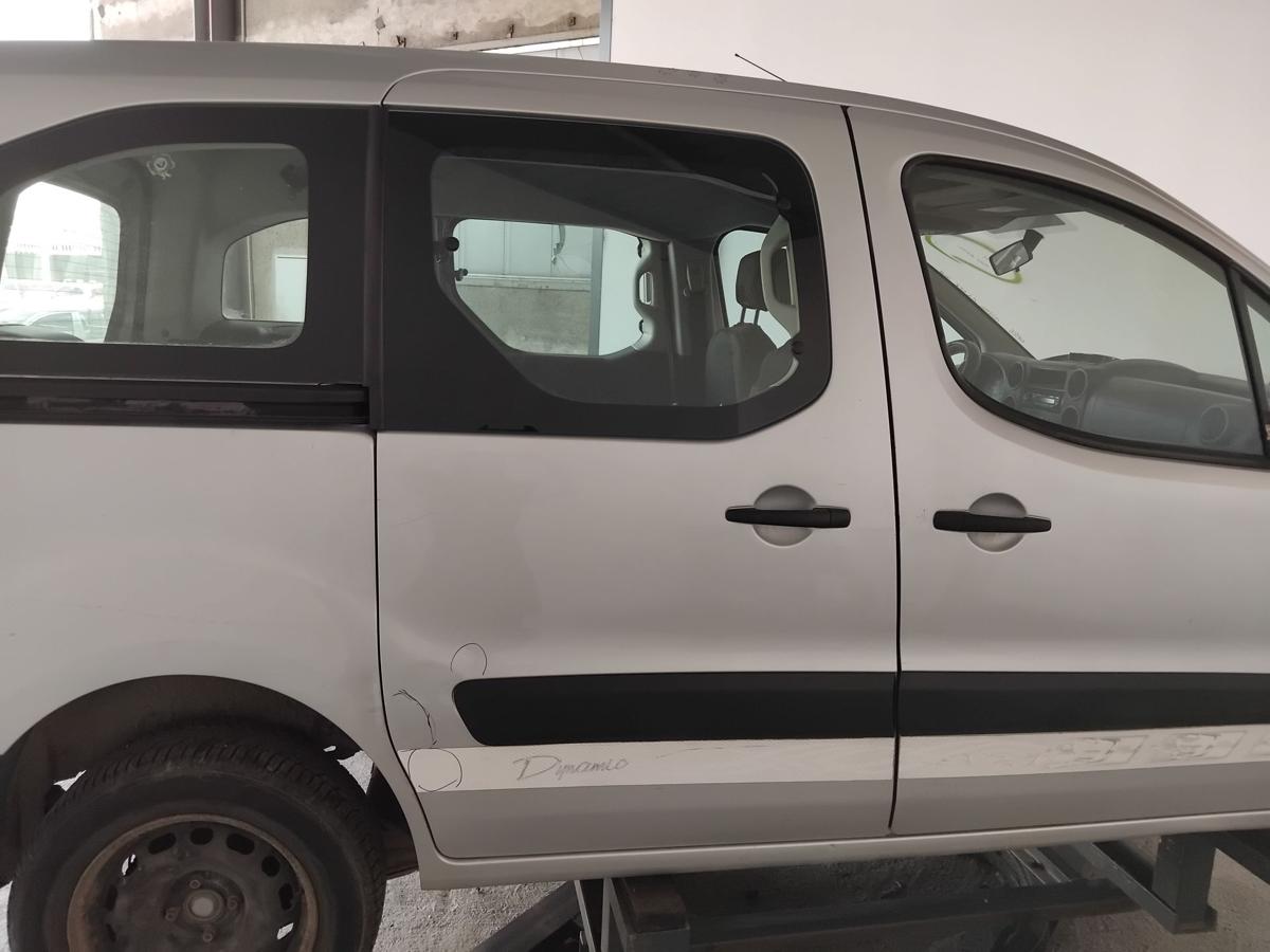 Peugeot Partner Tepee 2 Schiebet&uuml;r rechts mit Scheibe BJ2009 EZR aluminiumgrau
