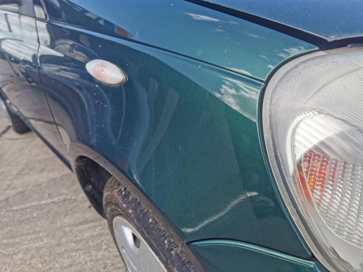 Toyota Yaris P1 Kotflügel Fender Seitenwand vorn rechts 6R4 Dark Green