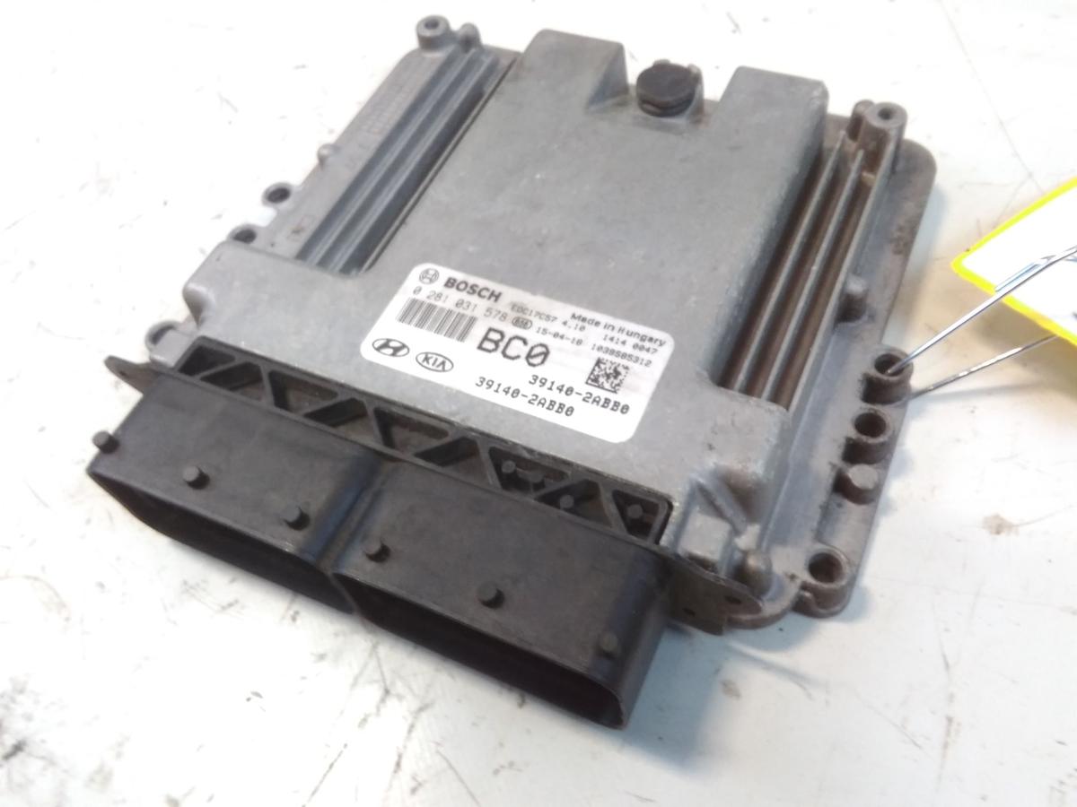 Hyundai i30 GD Motorsteuerger&auml;t 1.6CRDi 100kw D4FB BJ2015 391402ABB0