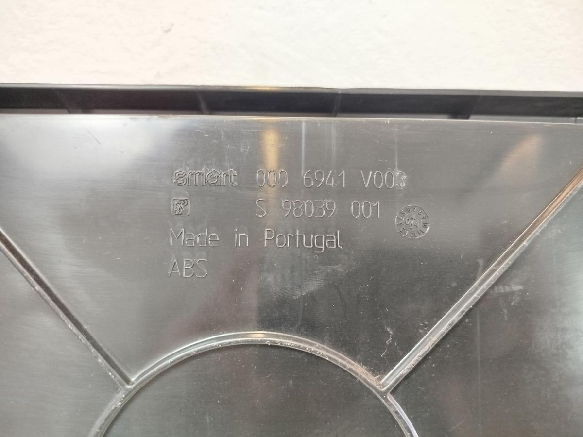 Smart ForTwo 450 Cabrio Ablagefach Fach Schubfach vorn links unter Fahrersitz