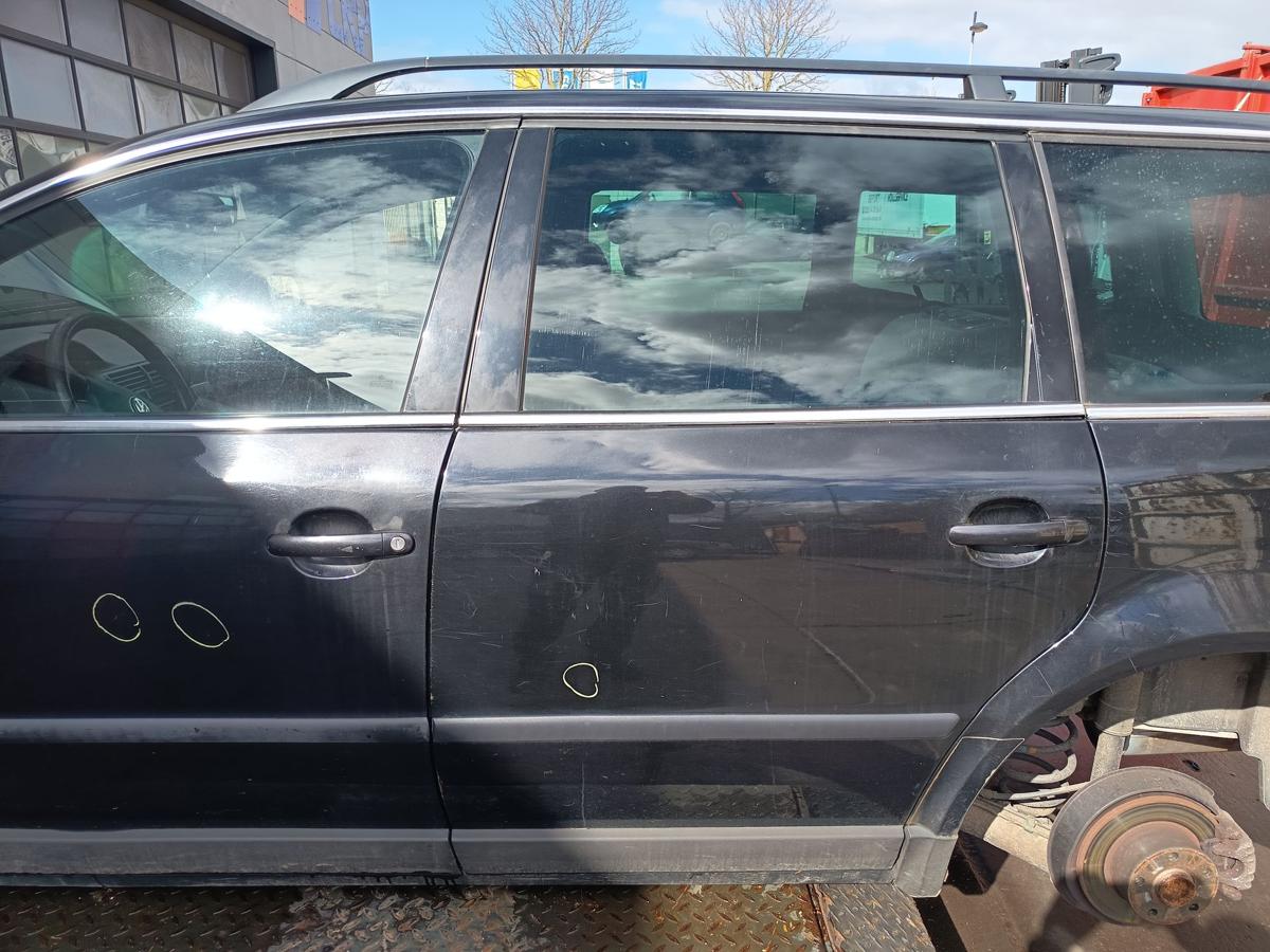 VW Passat 3BG Variant original T&uuml;r hinten links Fond C9Z Black magic Bj 2002
