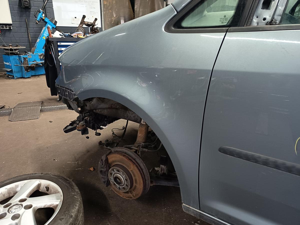 VW Touran 1T3 GP original Kotfl&uuml;gel links Seitenteil R7N Mountaingrey Bj 2010