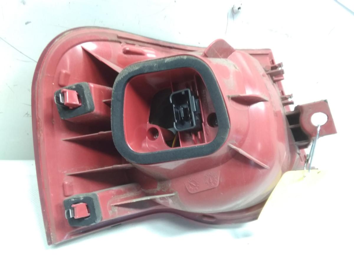 VW Passat 3C Variant original R&uuml;ckleuchte Heckleuchte rechts au&szlig;en LED BJ2007