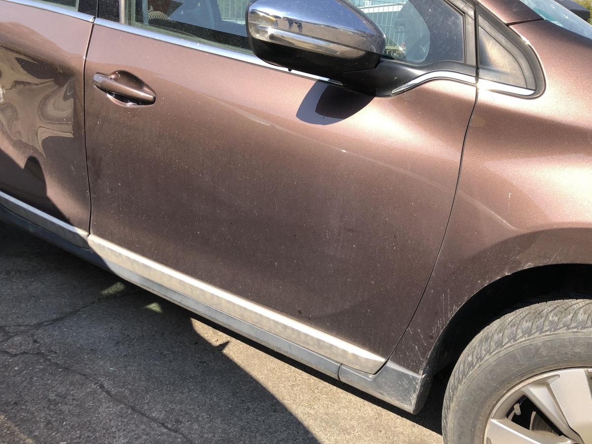 Peugeot 2008 I CU Tür vorn rechts Beifahrertür Rohbau ETV Braun Makaha