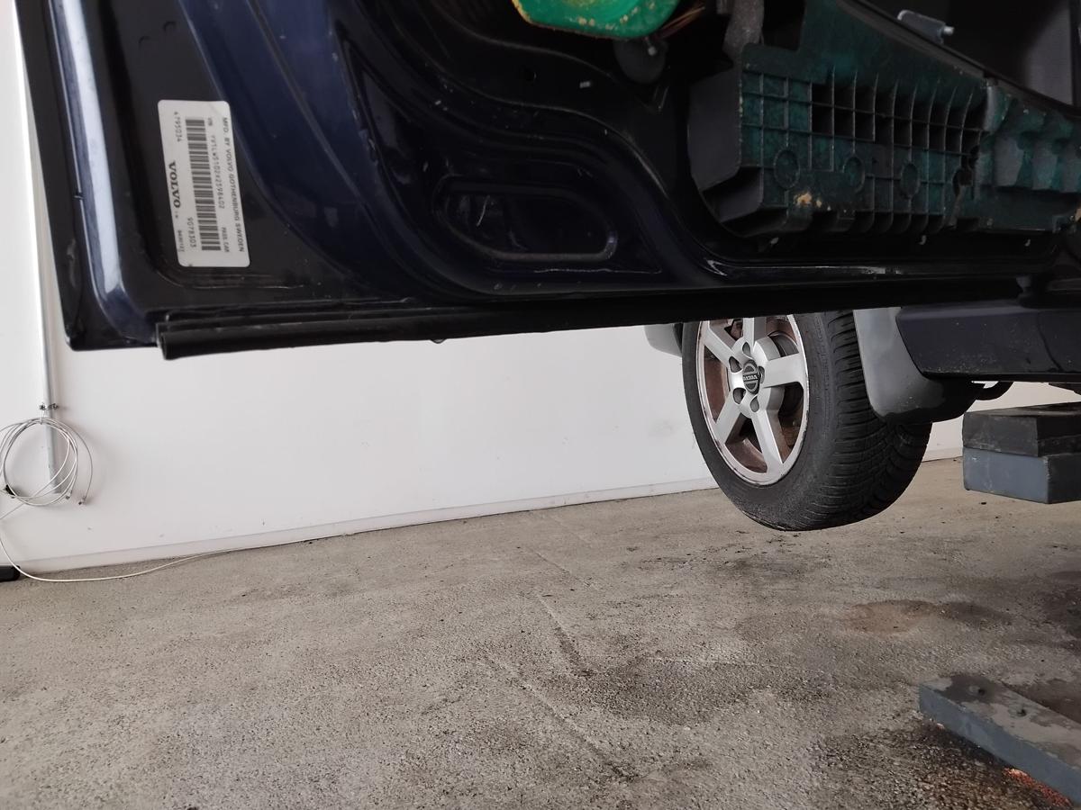 Volvo V70 S70 T&uuml;r vorn links Fahrert&uuml;r 417 Nautic Blue Pearl BJ1999