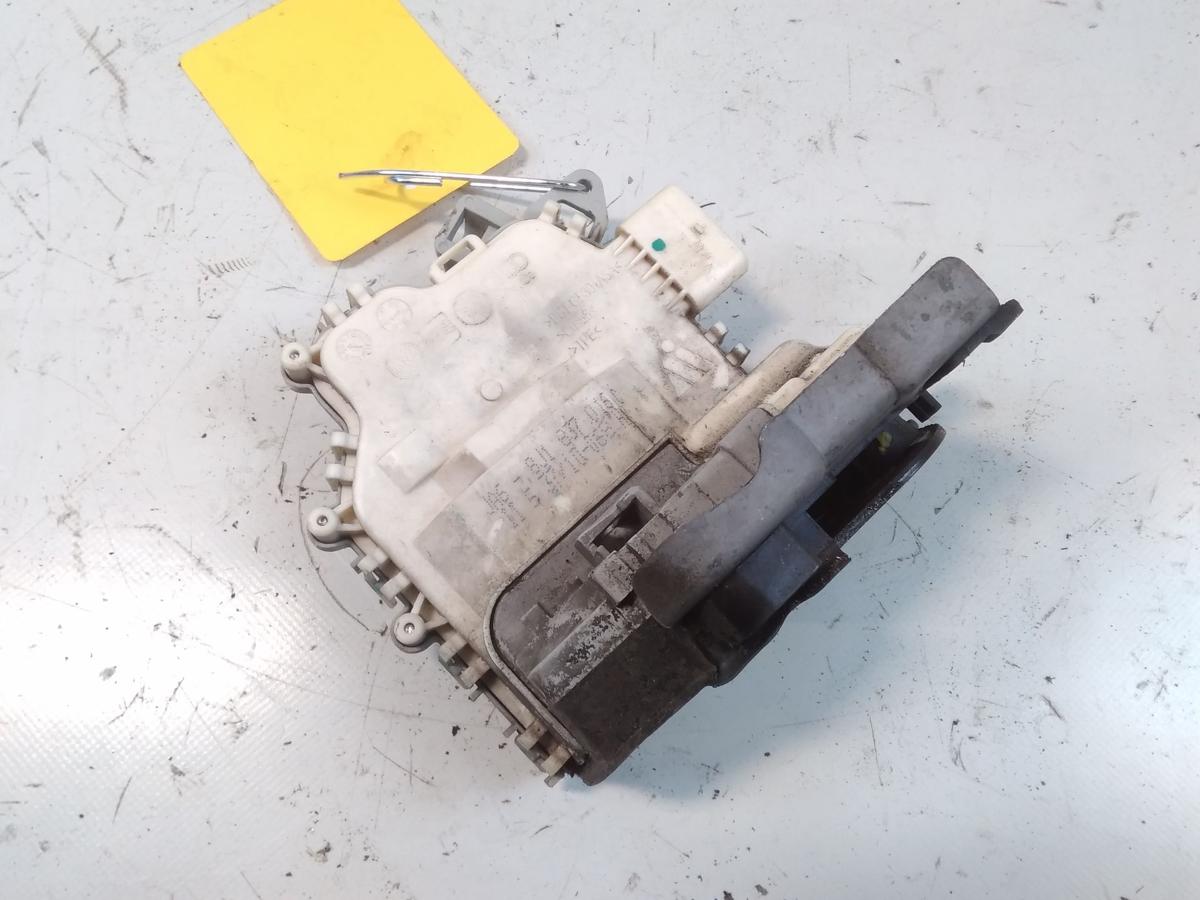 Audi A1 8X orig.T&uuml;rschloss vorn rechts mit Zentralverriegelung 8J1837016C BJ2010