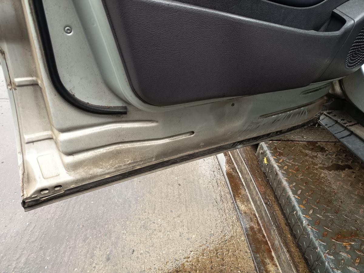 Mercedes A-Klasse W168 original T&uuml;r vorne links 761 Polarsilber Bj 2004