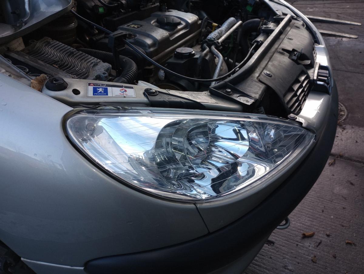 Peugeot 206 5trg Nachbau Scheinwerfer rechts Halogen Haupt Licht Bj 2007