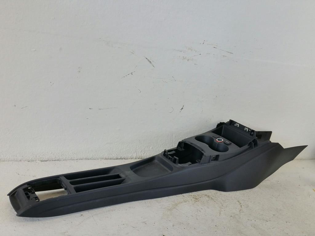 VW Polo 6R Bj.12 original Verkleidung Tunnel Mitteltunnel