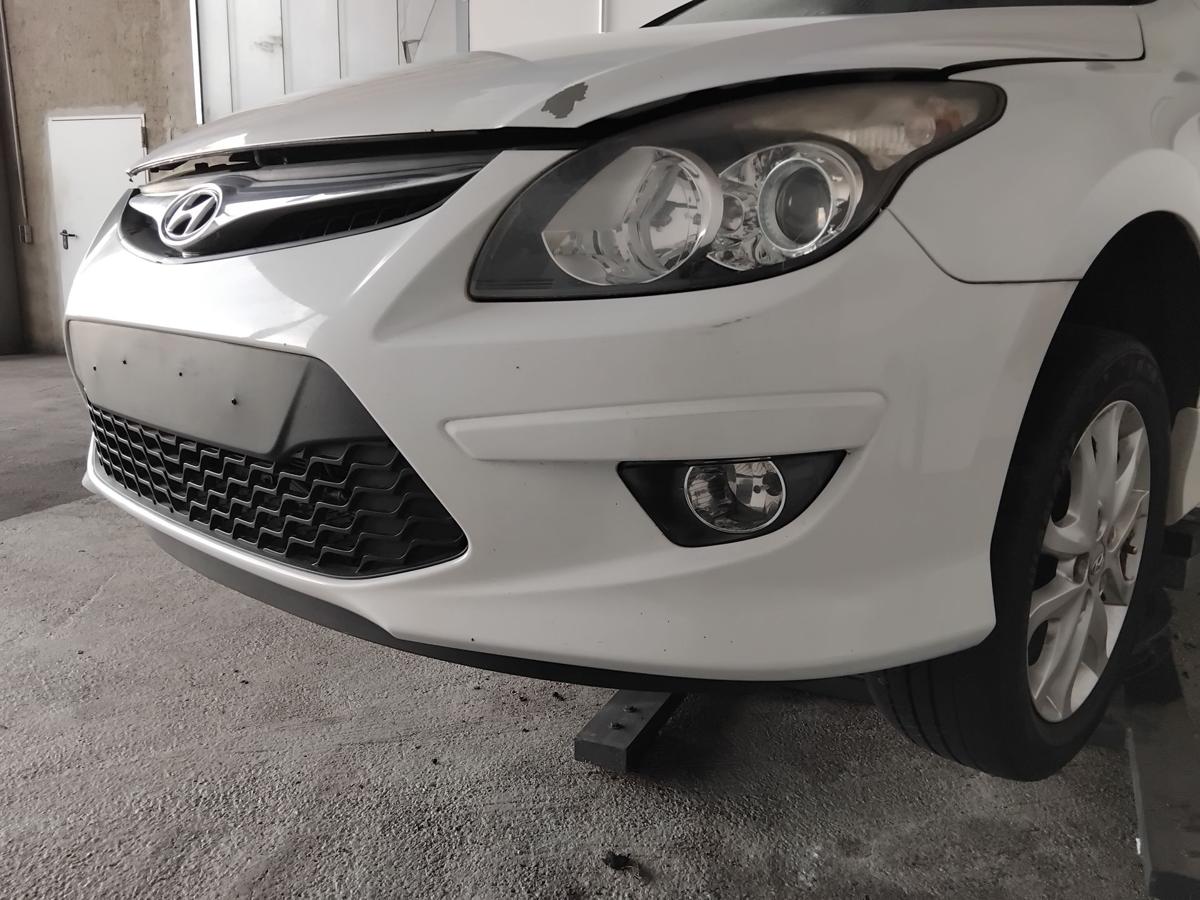 Hyundai i30 CW FD orig. Stoßstange Stossfänger vorn BJ2010 Modell 2010-2012