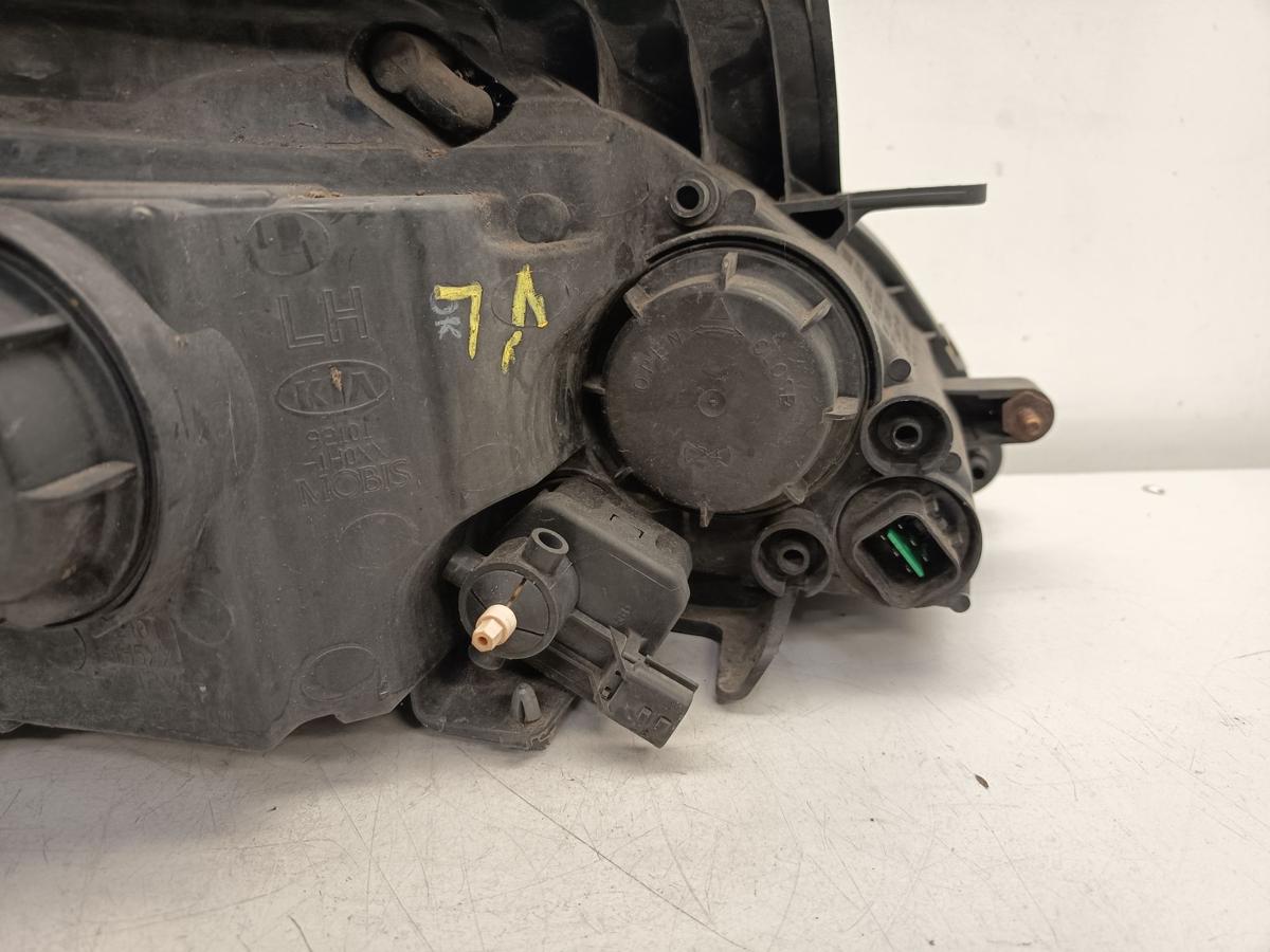 Kia cee&acute;d ED original Scheinwerfer links Halogen Fahrerseite Haupt Licht Bj 2009