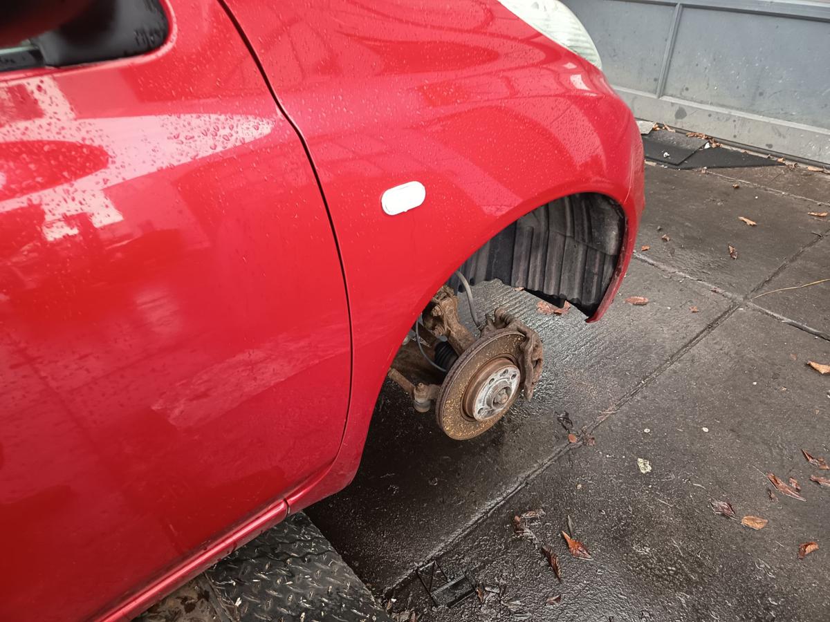 Nissan Micra K12 original Kotfl&uuml;gel rechts Seitenteil A32 Chilirot Bj 2005