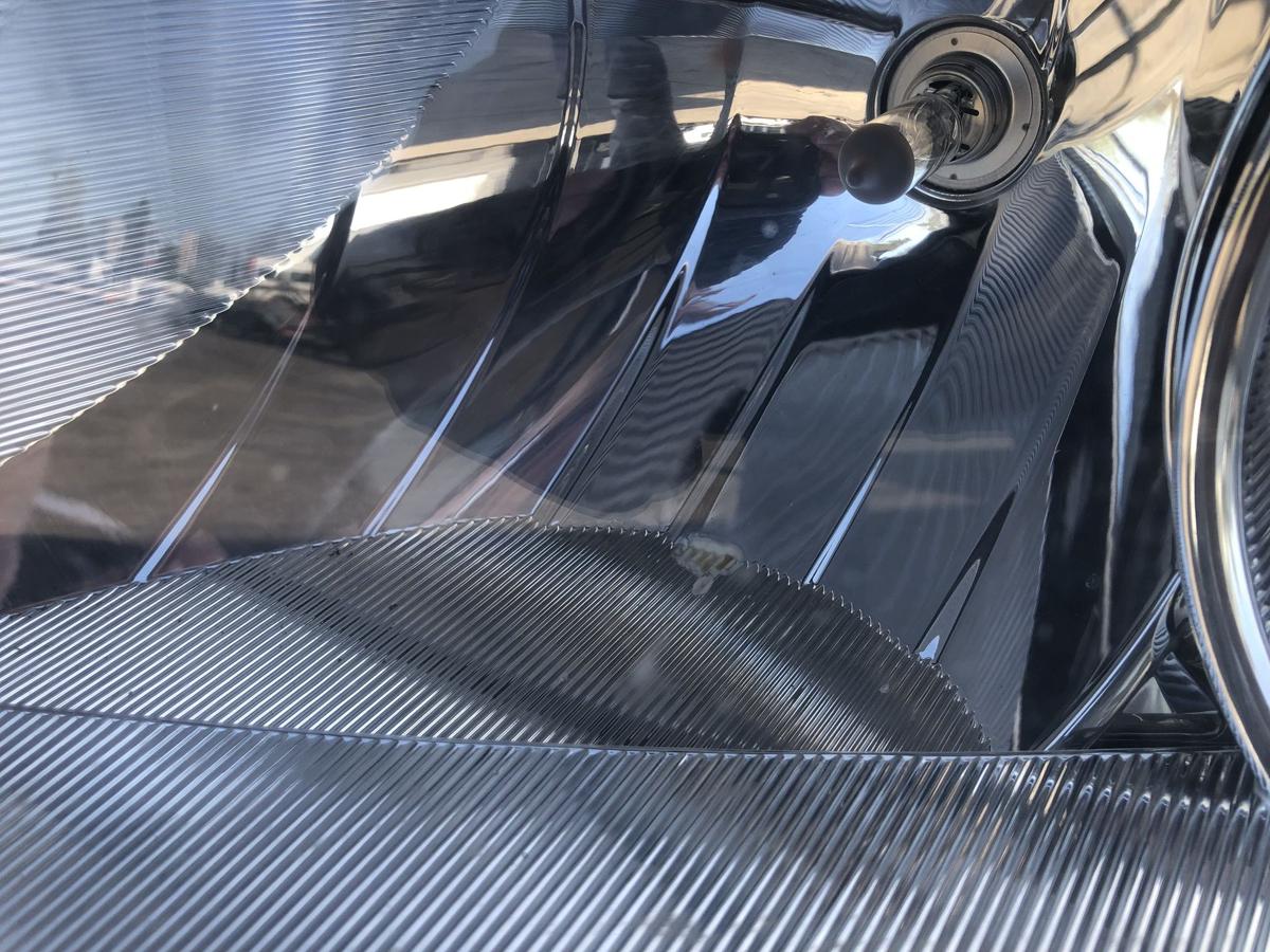 Skoda Fabia II 2 5J Scheinwerfer links Halogen Linse ab 2010 ohne Kurvenlicht