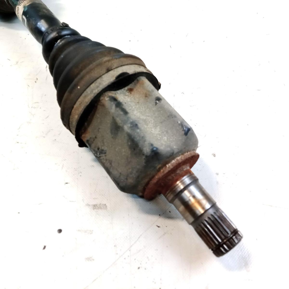 Lancia Thesis original Antriebswelle Gelenkwelle von links 2.4 Automatik Bj.2003