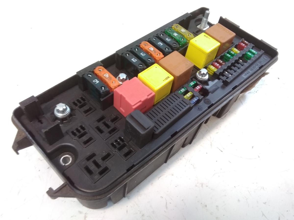 Opel Vectra C original Zentralelektrik Sicherungskasten vorn 13112920AM BJ2002