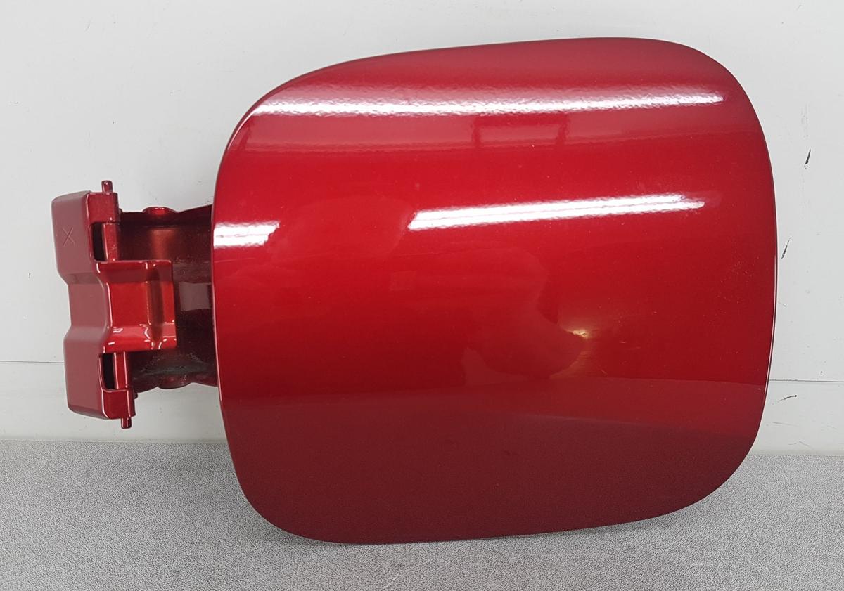 Mitsubishi Eclipse Cross Tankklappe Tankdeckel Bj2023 P62B Red Diamond Metallic