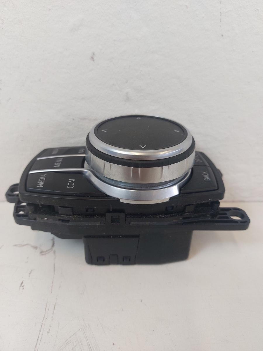 BMW 1er F21 M140i LCI Bedieneinheit Druckknopf i-Drive Tasten Drehknopf OEM