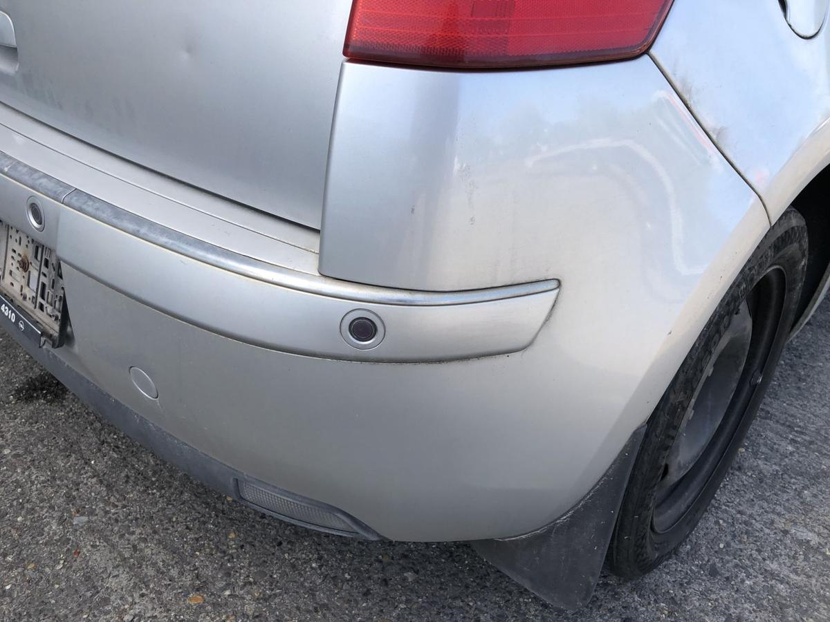 Citroen C4 Typ L Sto&szlig;f&auml;nger hinten Hecksch&uuml;rze 5 t&uuml;rig PDC EZR Aluminium Grau