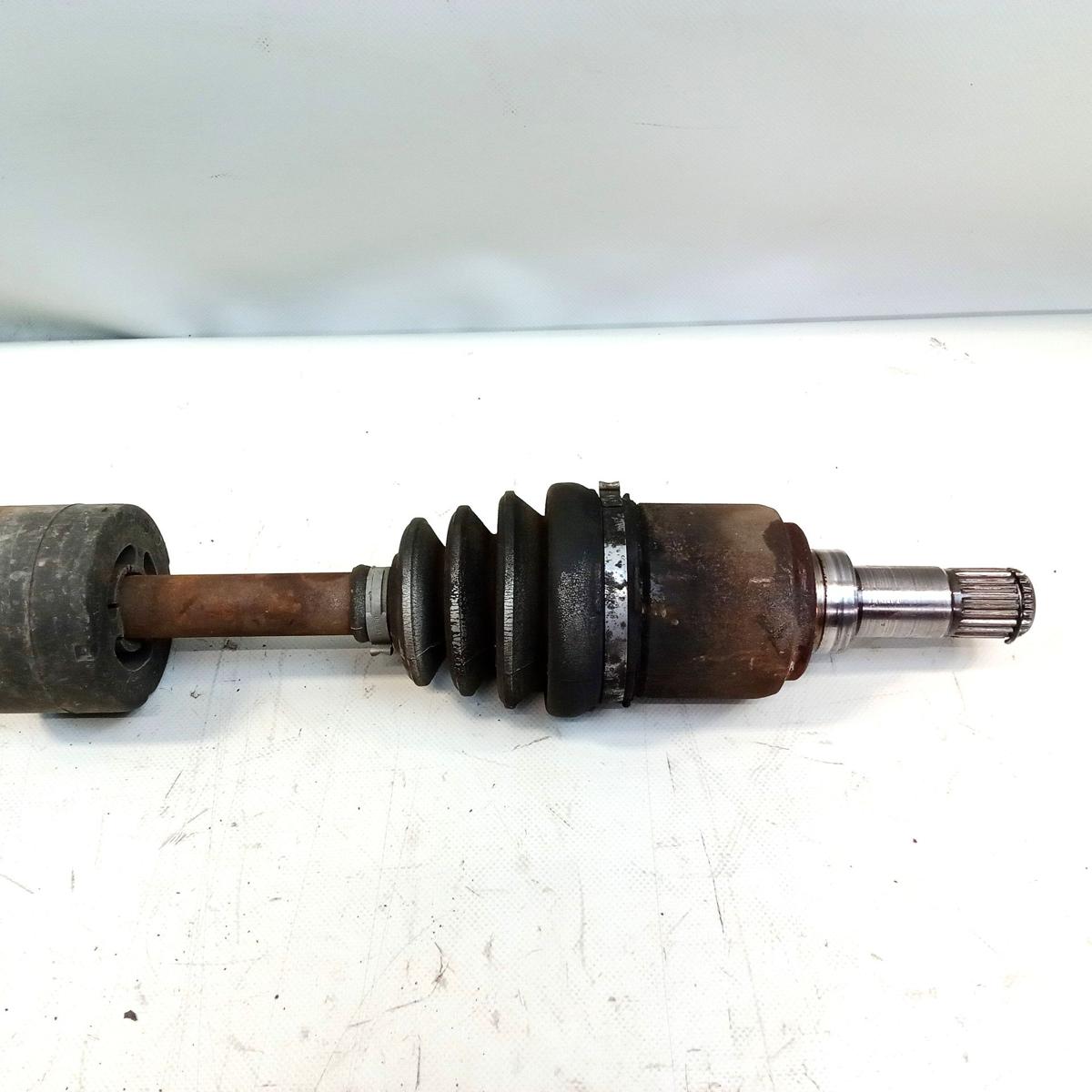 Ford KA 2 RU8 orig Antriebswelle Gelenkwelle vorn rechts 1.2 51kw 169A4000 BJ09