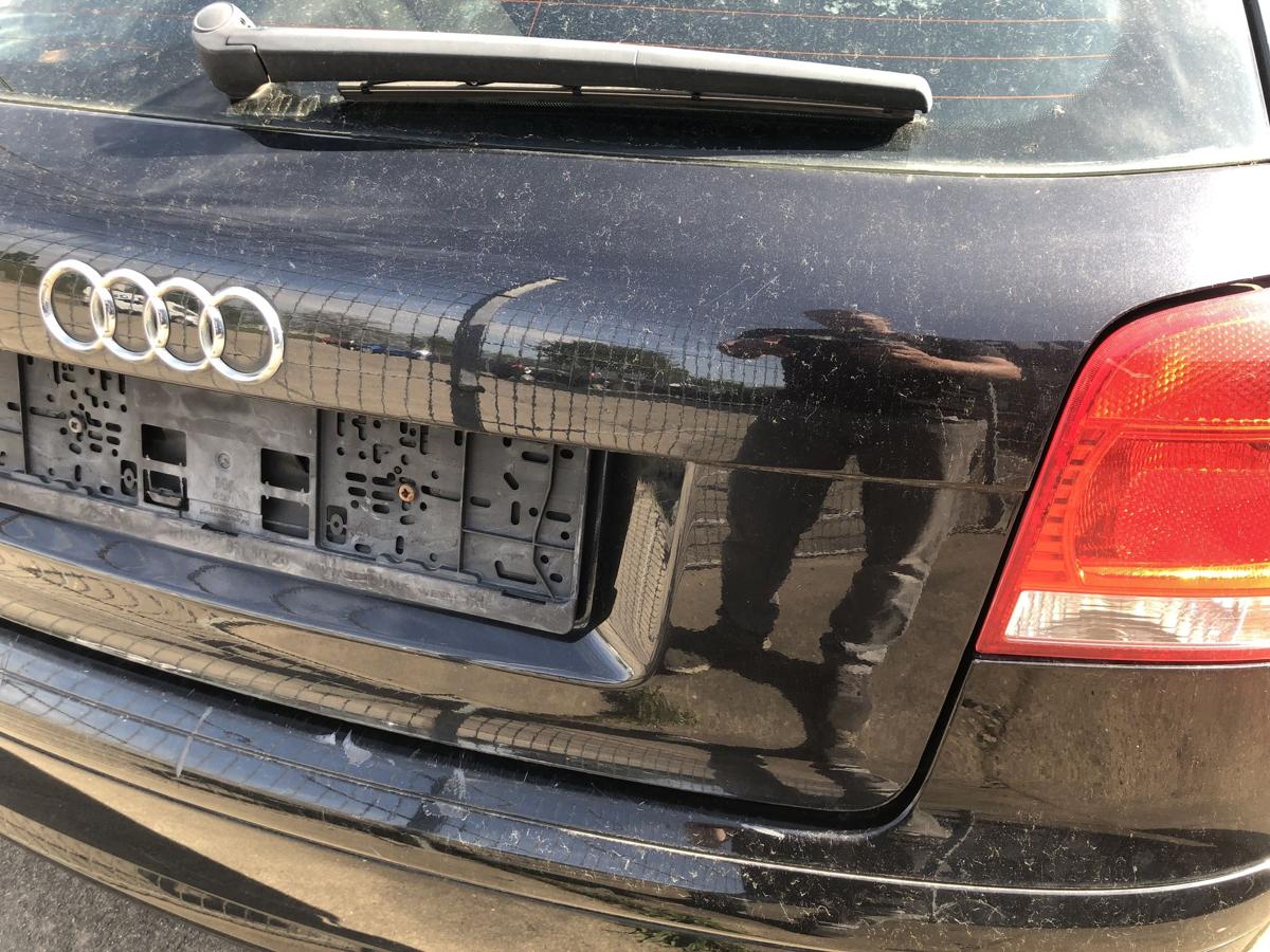 Audi A3 8P bis 2005 Heckklappe mit Heckscheibe Kofferklappe 3 t&uuml;rer LZ9W Roh