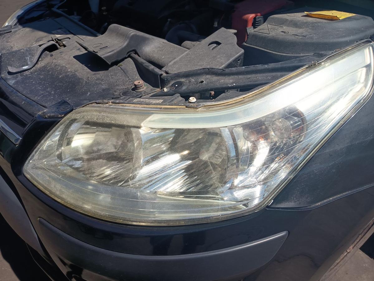 Citroen C4 original Hauptscheinwerfer links Halogen Front Licht Bj 2008