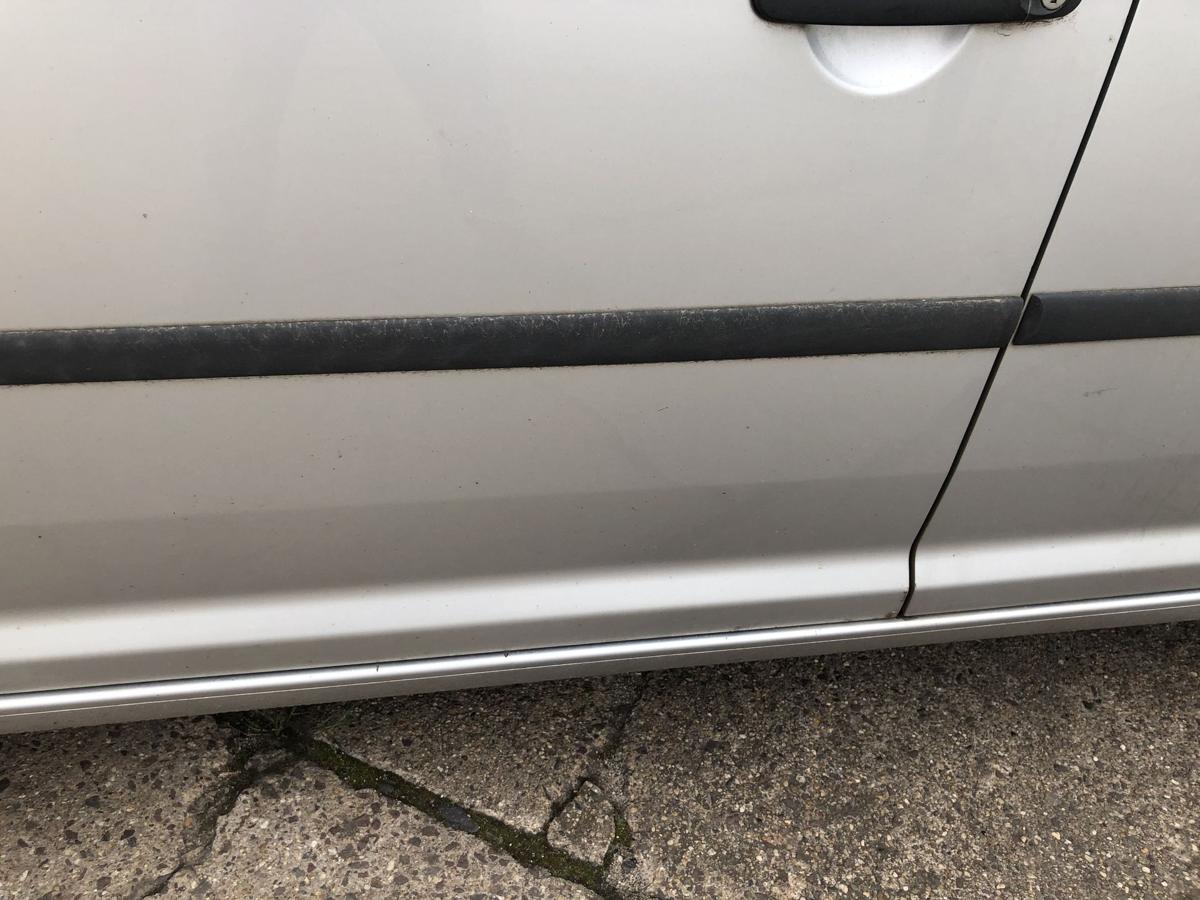 VW Touran 1T 1T2 GP T&uuml;r vorn links Fahrert&uuml;r im Rohbau LA7W Reflexsilber Met