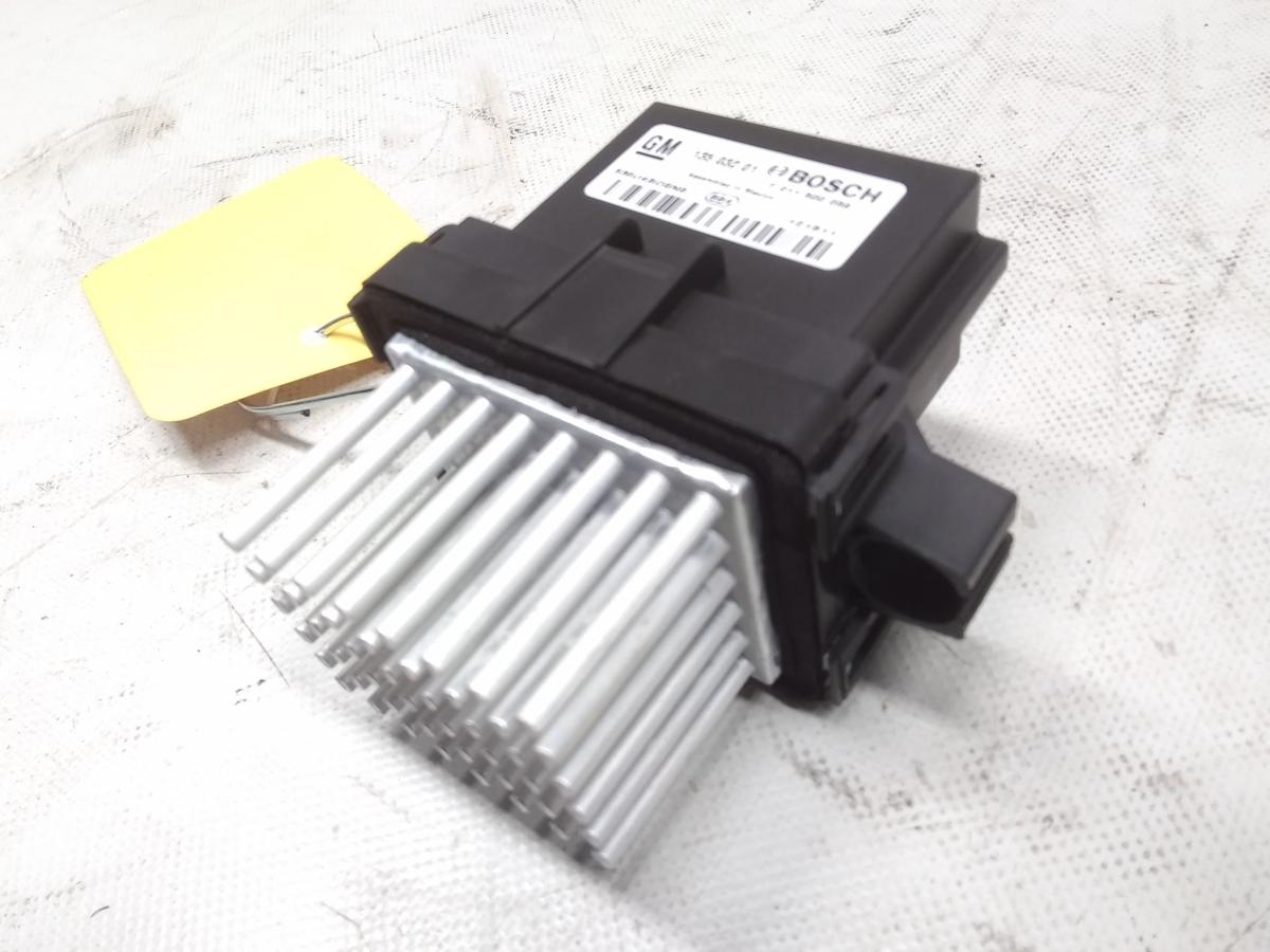 Opel Meriva B original Gebl&auml;seregler Leistungsendstufe Bj.2012