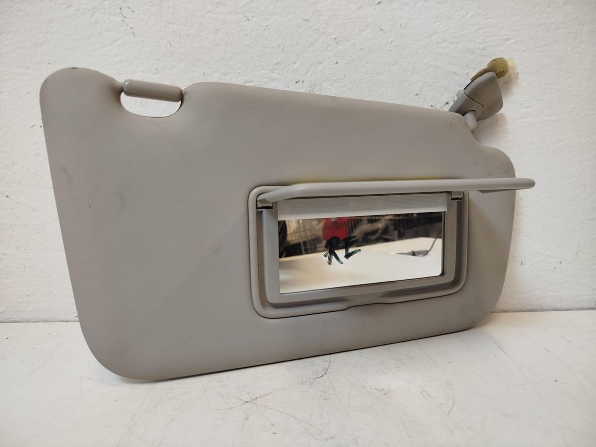 Nissan Leaf ZE1 40kWh Sonnenblende vorn rechts Beifahrerseite mit Spiegel