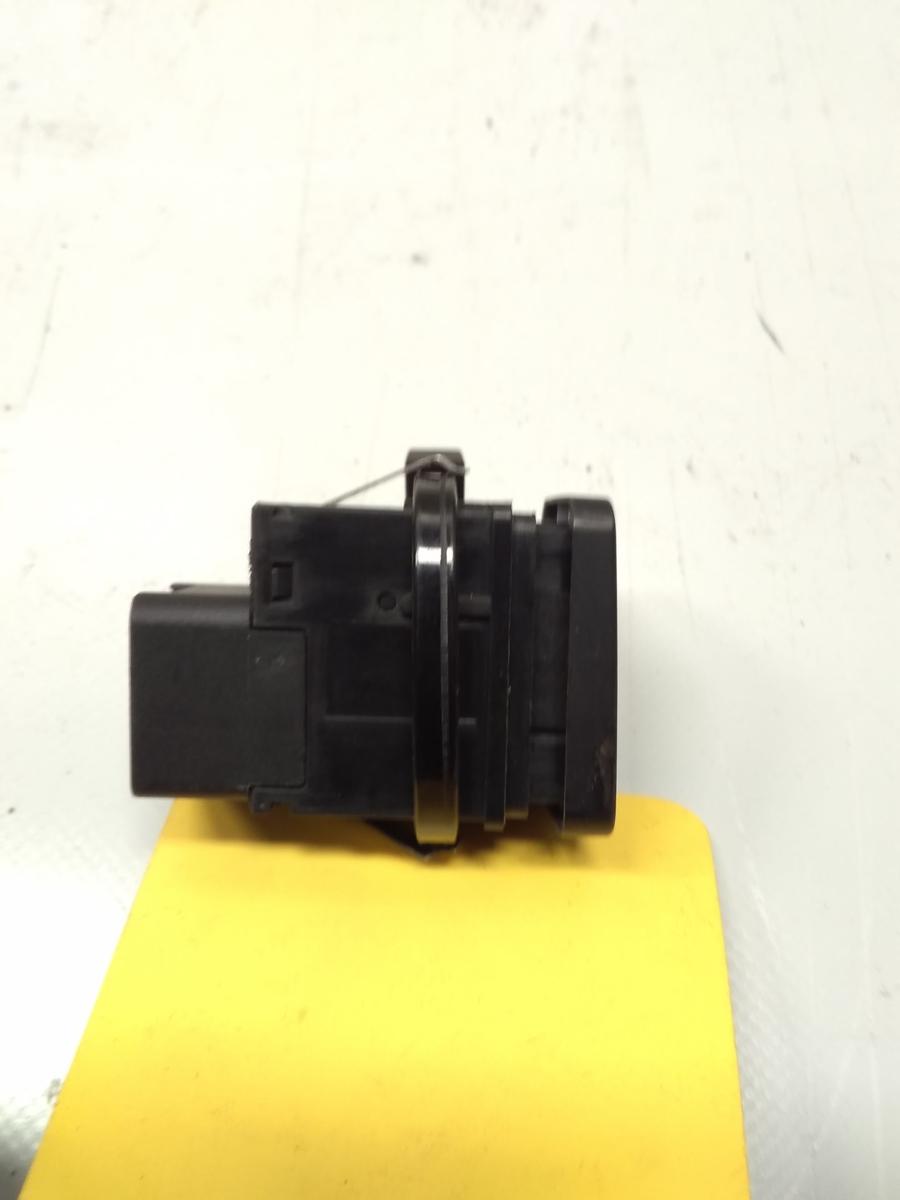 VW Passat 3C Zubeh&ouml;r Schalter Parkbremse Feststellbremse BJ2007